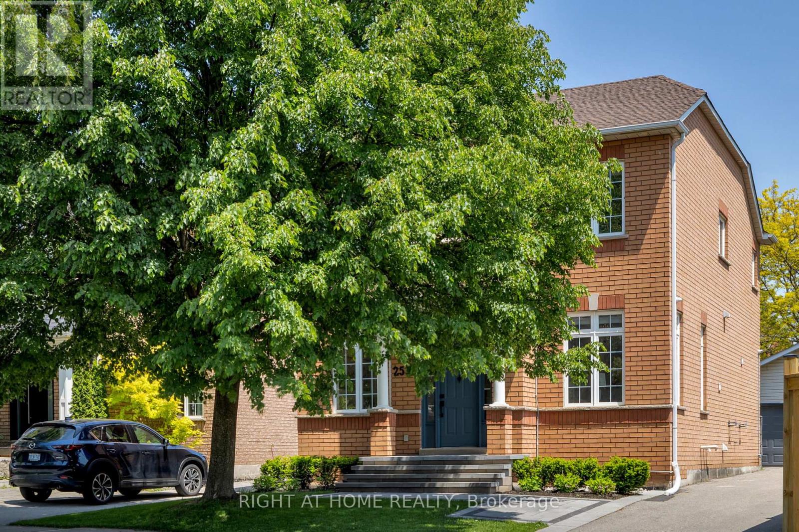 2591 Castle Hill Crescent, Oakville (Ro River Oaks), Ontario  L6H 6J1 - Photo 1 - W12194317