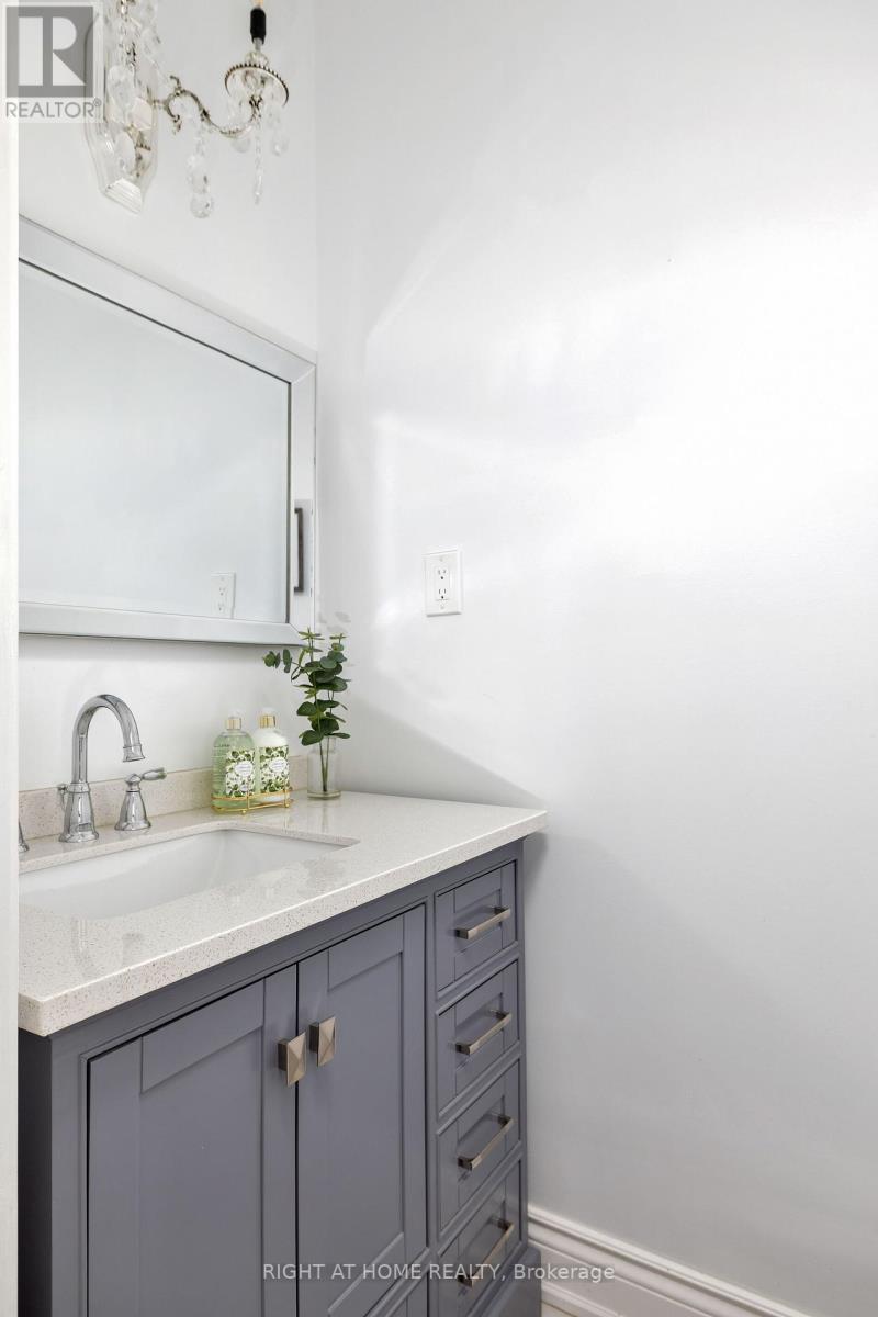 2591 Castle Hill Crescent, Oakville, Ontario  L6H 6J1 - Photo 10 - W12194317