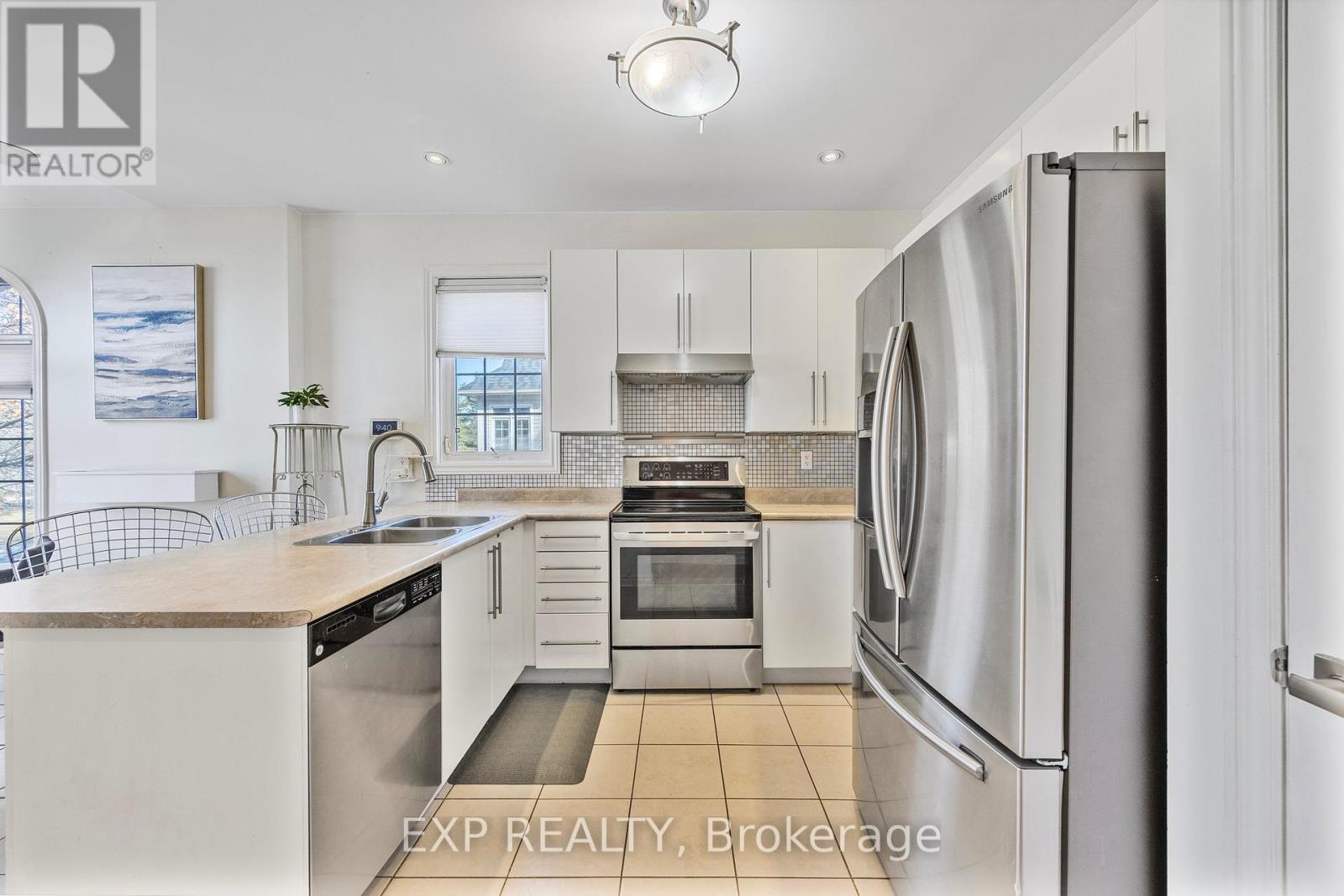 103 41st Street S, Wasaga Beach, Ontario  L9Z 3B6 - Photo 6 - S12058343