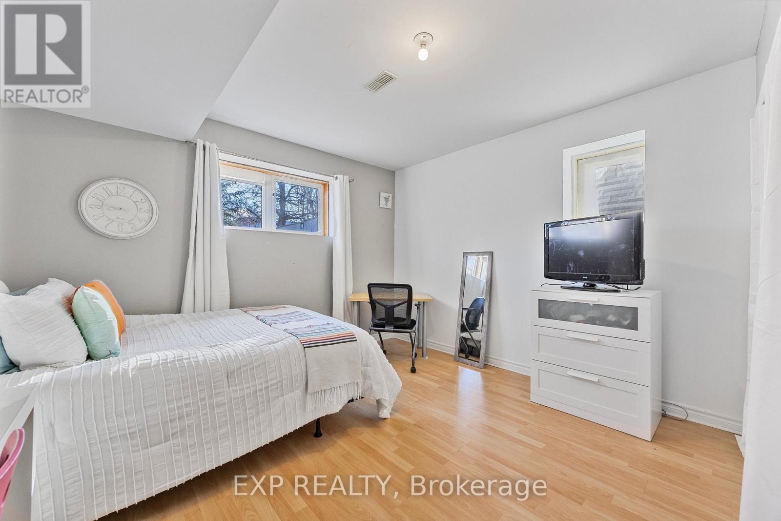 103 41st Street S, Wasaga Beach, Ontario  L9Z 3B6 - Photo 42 - S12058343
