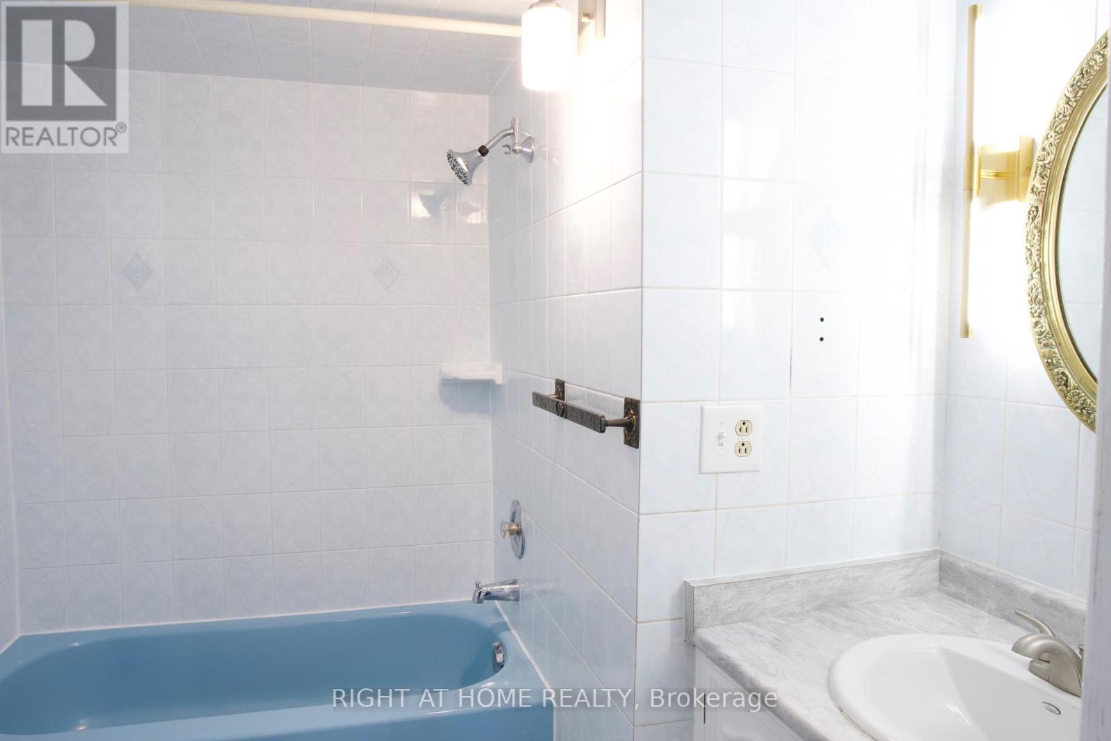 50 Langholm Drive, Toronto, Ontario  M3M 2R8 - Photo 15 - W12194136