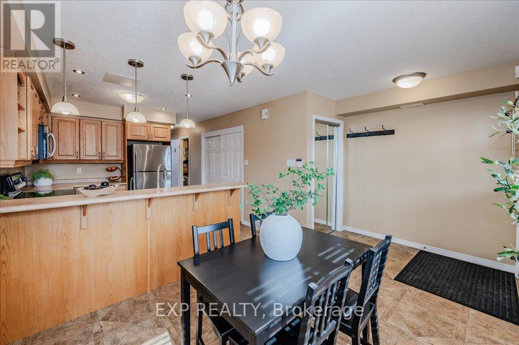 21a - 50 Howe Drive, Kitchener, Ontario  N2E 0A3 - Photo 7 - X12194278