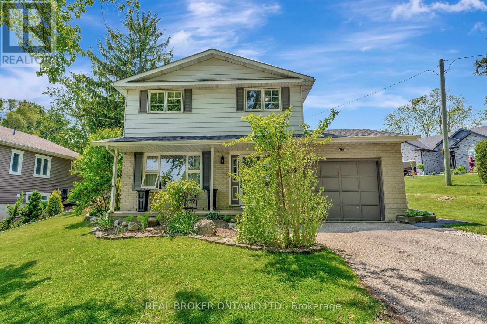 392 Mill Street, Woodstock, Ontario  N4S 7V6 - Photo 1 - X12194318
