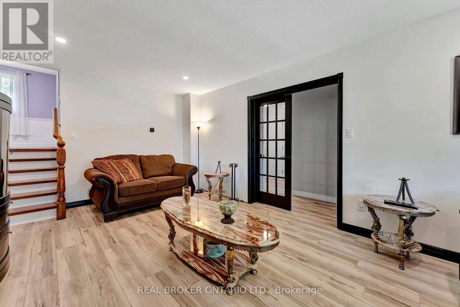 392 Mill Street, Woodstock, Ontario  N4S 7V6 - Photo 8 - X12194318
