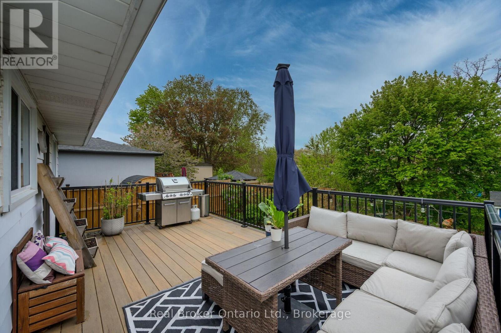 615 Sheraton Road, Burlington, Ontario  L7L 4B3 - Photo 14 - W12194331
