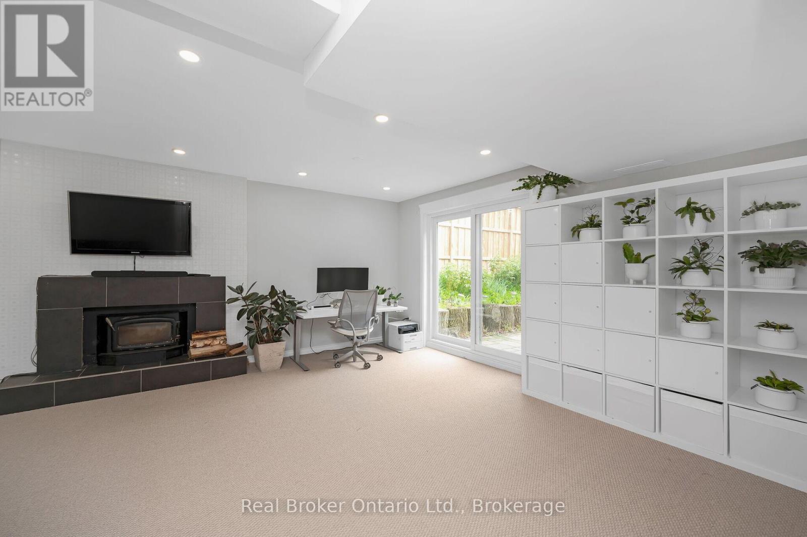 615 Sheraton Road, Burlington, Ontario  L7L 4B3 - Photo 29 - W12194331