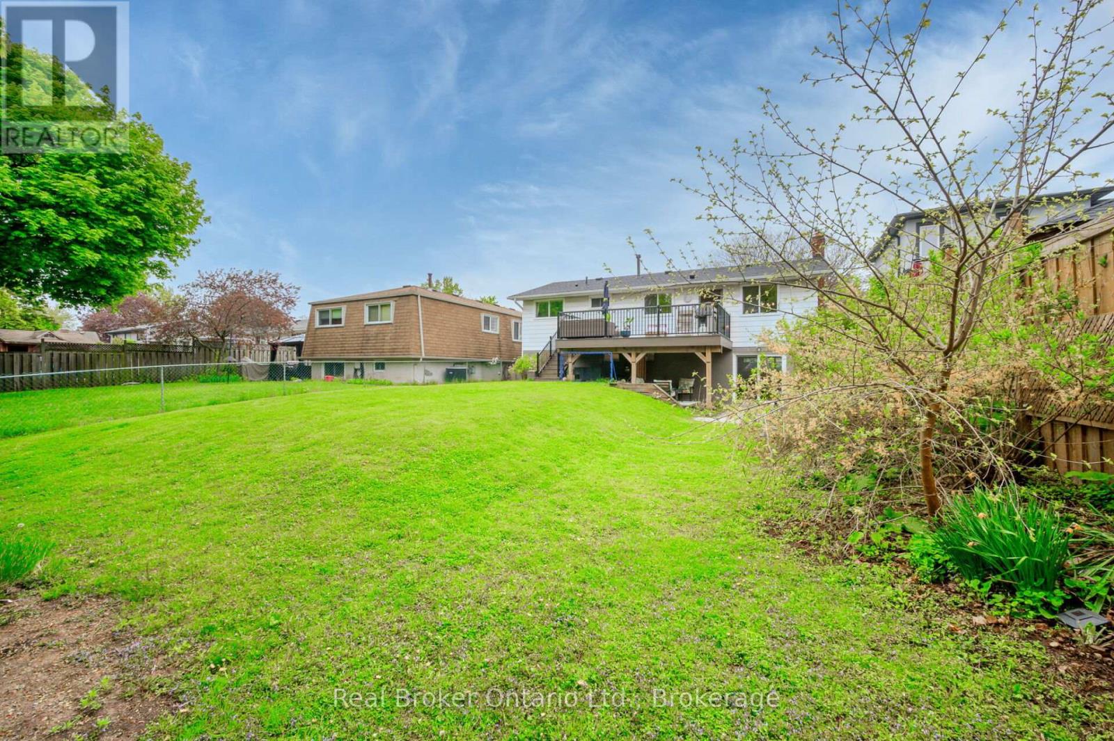615 Sheraton Road, Burlington, Ontario  L7L 4B3 - Photo 38 - W12194331