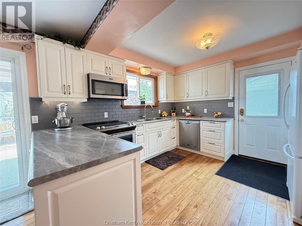 47b York Street West, Ridgetown, Ontario  N0P 2C0 - Photo 3 - 25012814