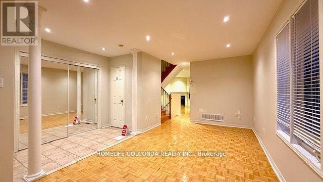 82 Ellesmere Street, Richmond Hill, Ontario  L4B 4E3 - Photo 11 - N12183217