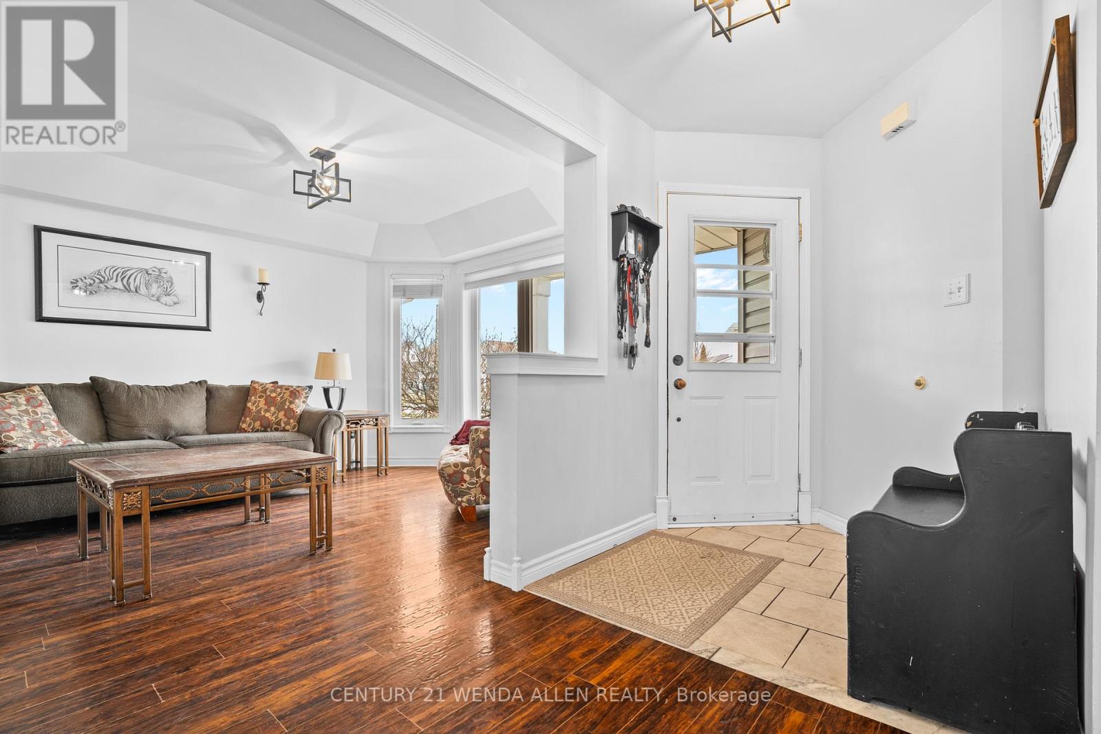 6 Hammond Street, Clarington, Ontario  L1C 5E5 - Photo 4 - E12194330