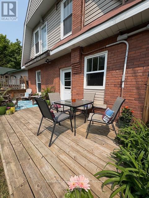 Property at 15 LORNE STREET S image 4