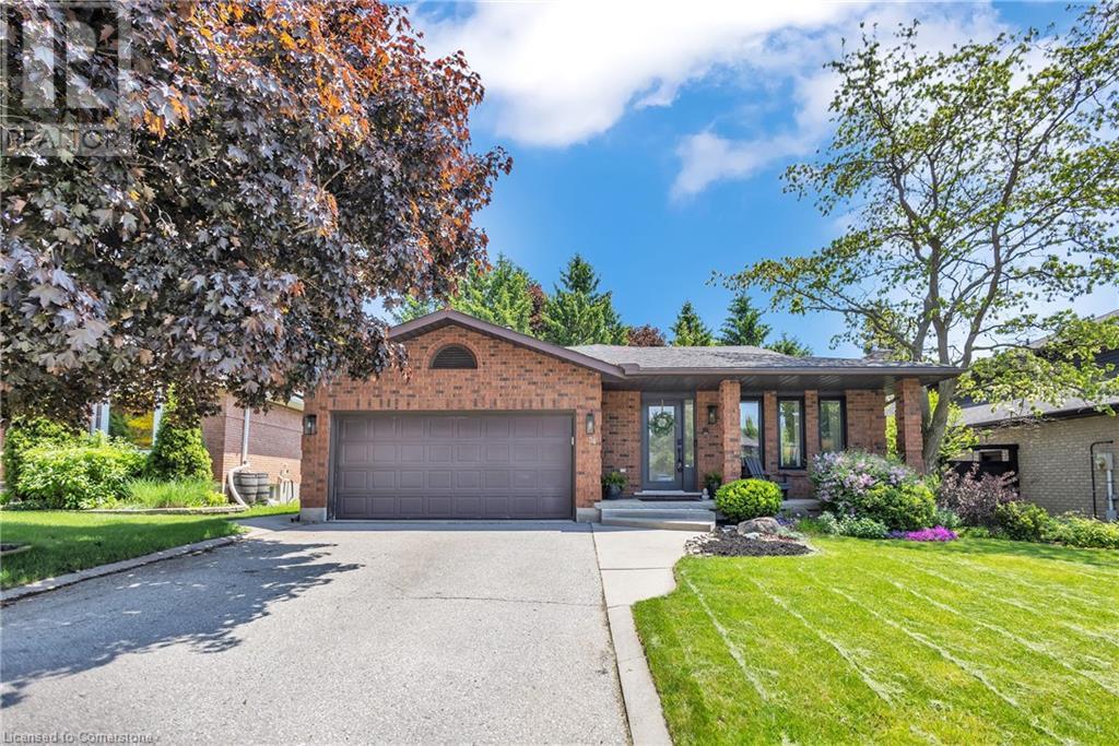 34 DAIMLER Drive, kitchener, Ontario