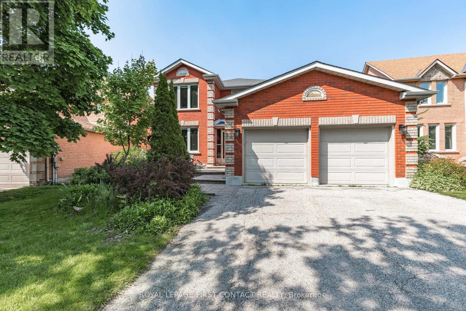 32 FALLING BROOK DRIVE, Barrie, Ontario