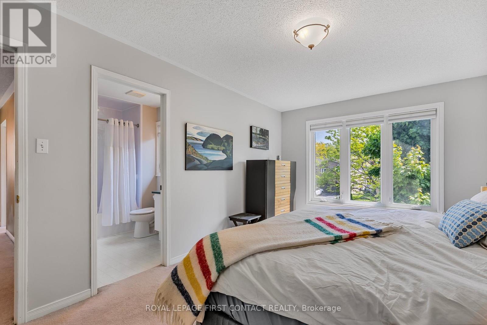 32 Falling Brook Drive, Barrie, Ontario  L4N 7E9 - Photo 21 - S12194353
