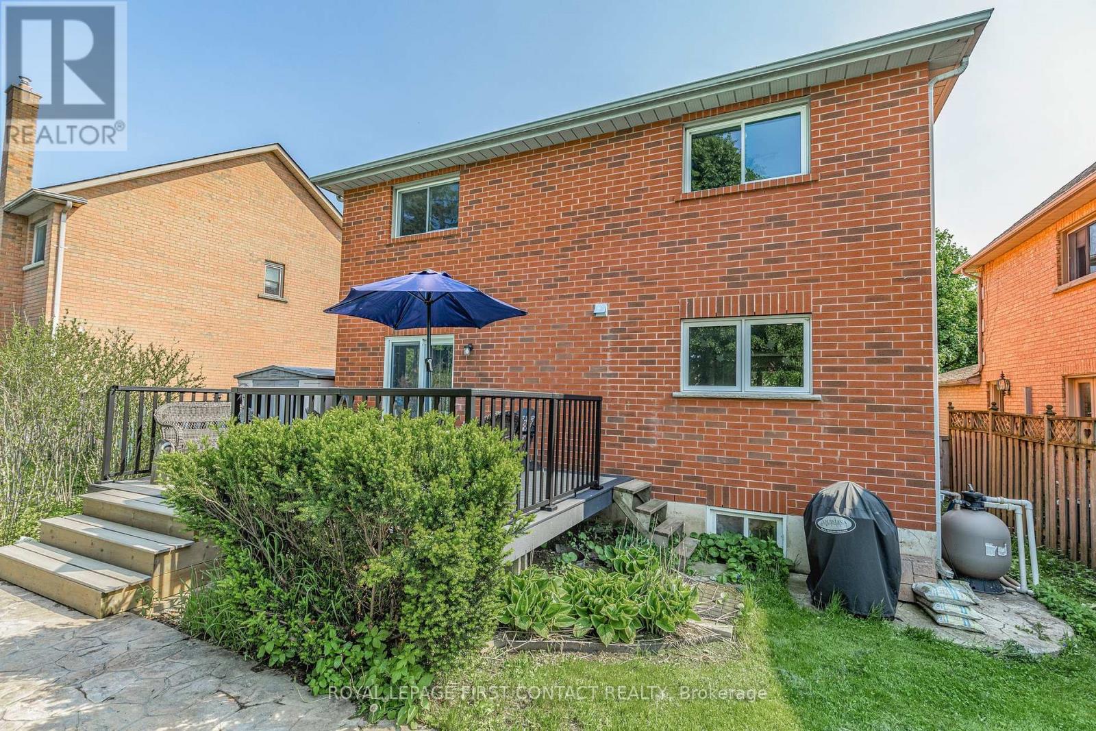 32 Falling Brook Drive, Barrie, Ontario  L4N 7E9 - Photo 36 - S12194353