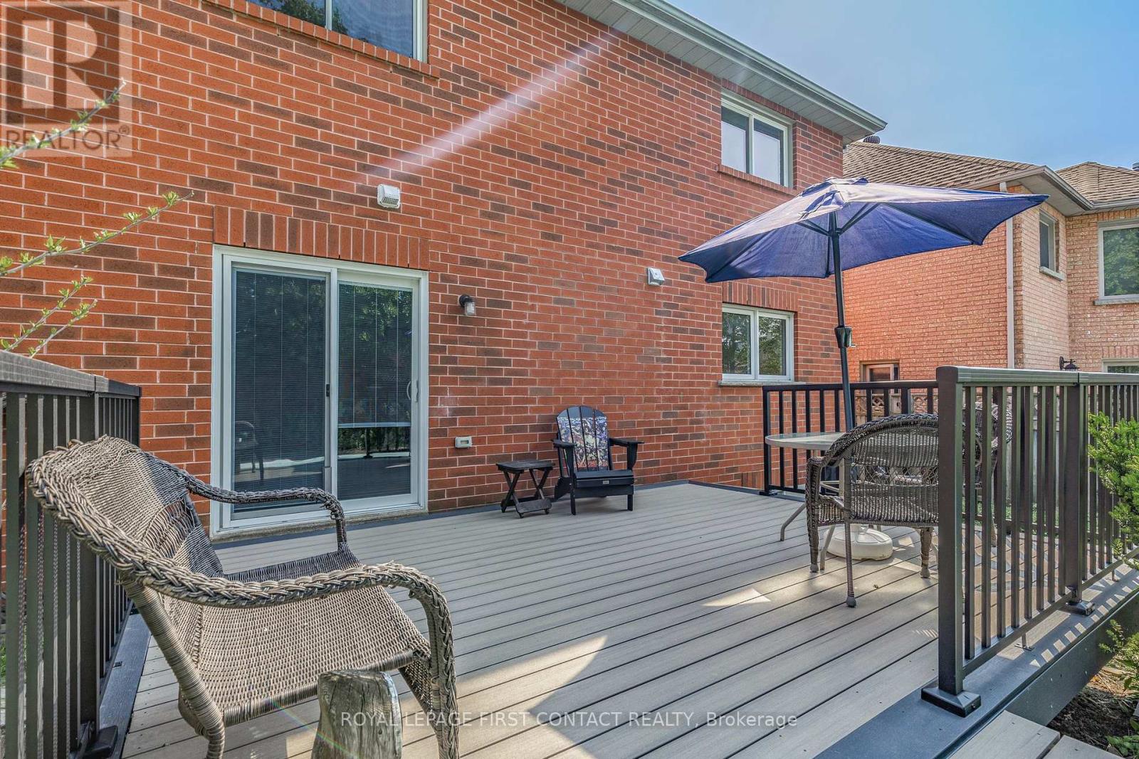 32 Falling Brook Drive, Barrie, Ontario  L4N 7E9 - Photo 37 - S12194353