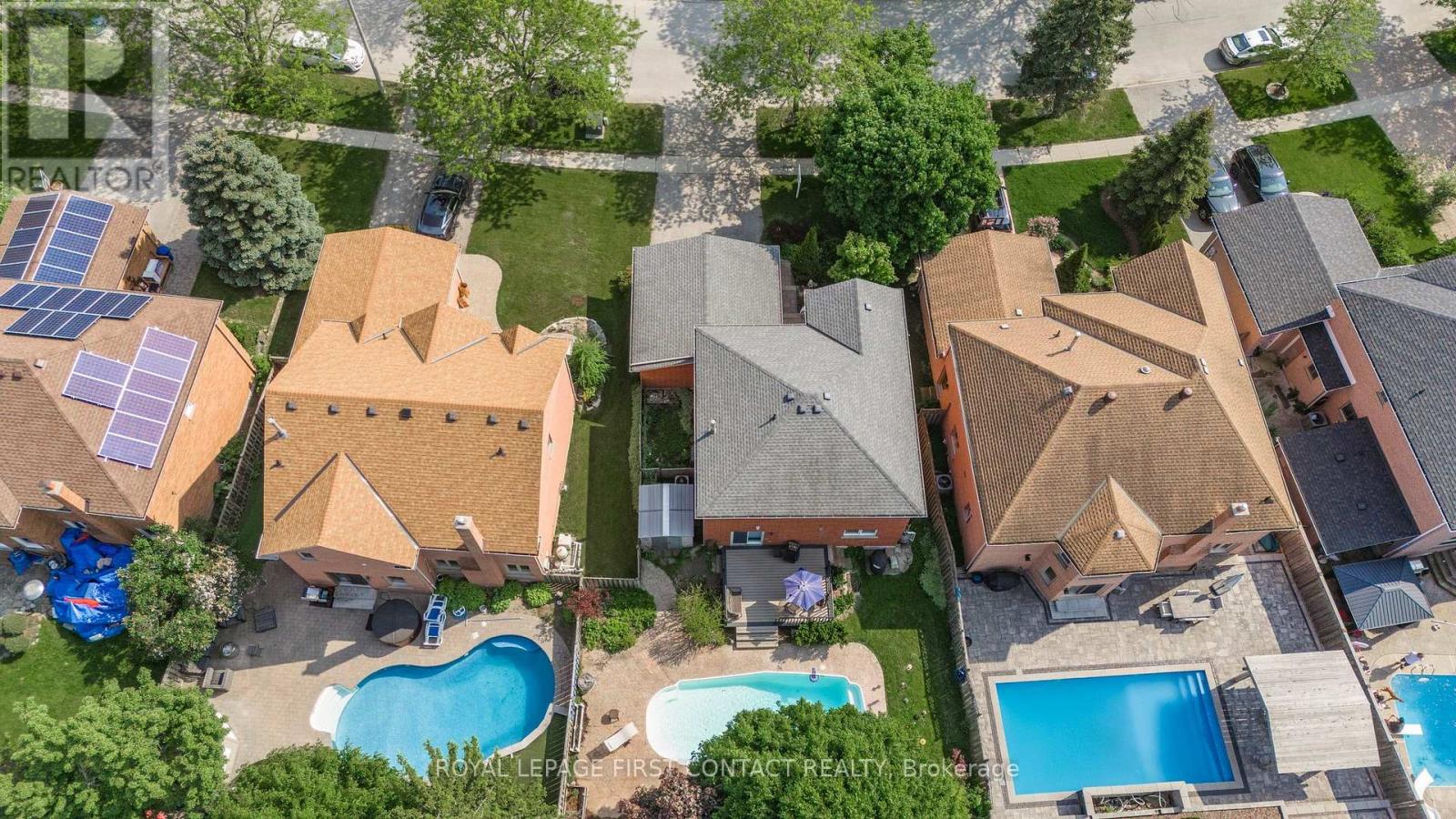 32 Falling Brook Drive, Barrie, Ontario  L4N 7E9 - Photo 40 - S12194353