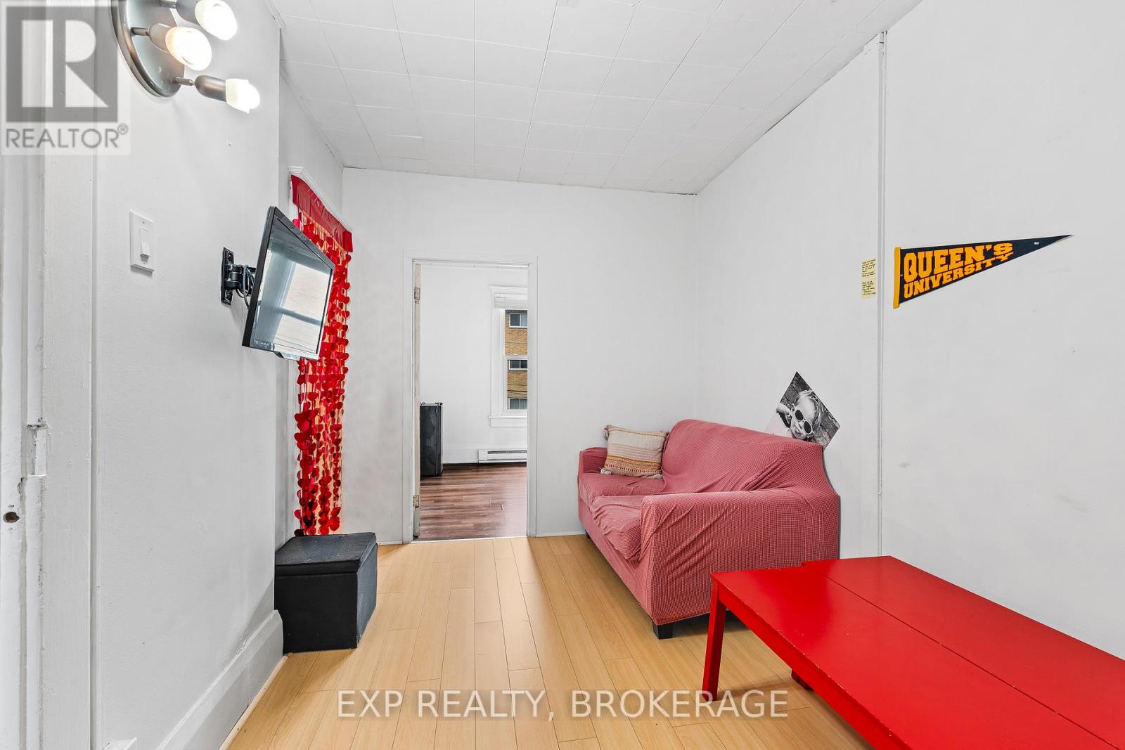 85 William Street, Kingston, Ontario  K7L 2C6 - Photo 8 - X12194384