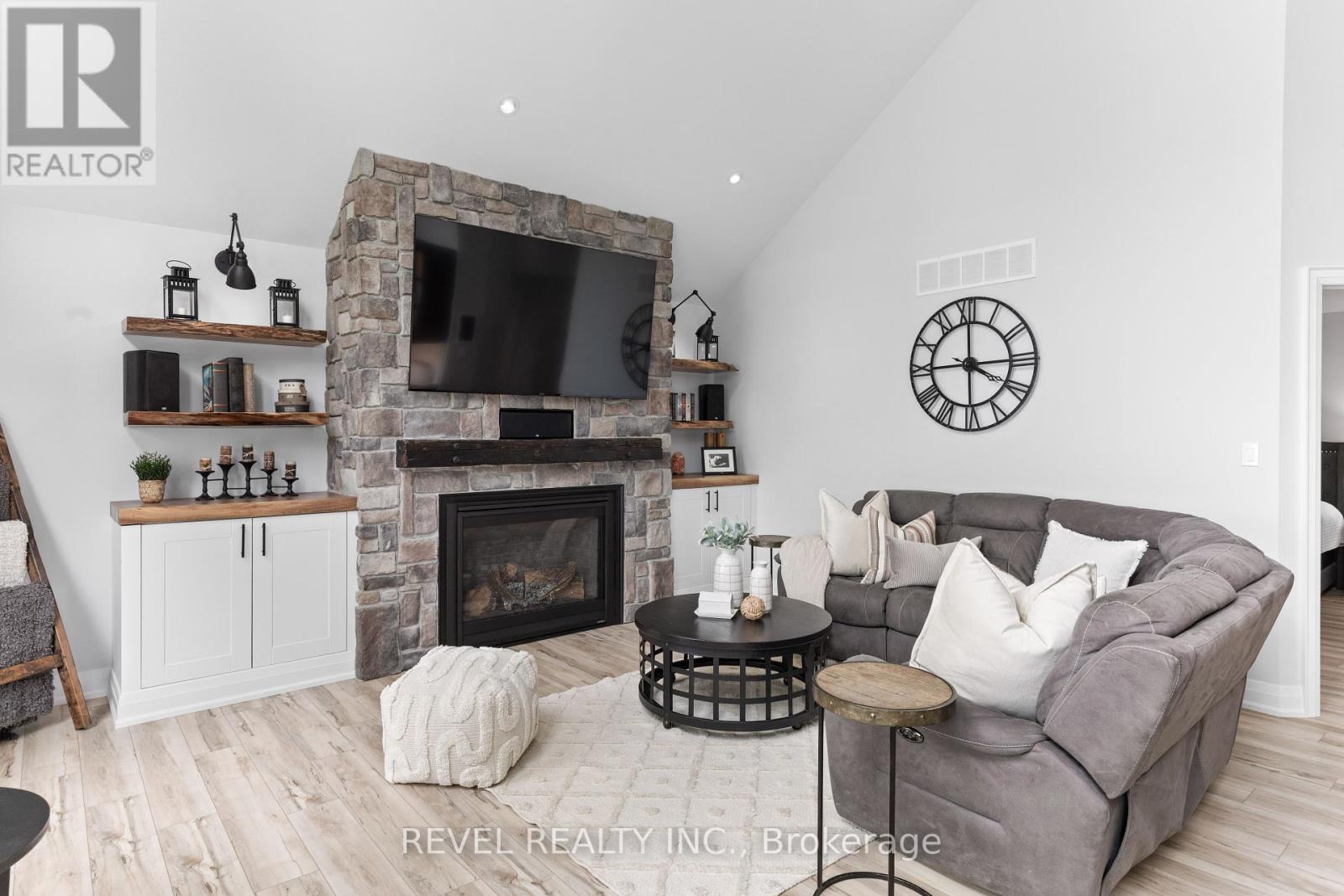 87 Marsh Creek Road, Kawartha Lakes, Ontario  K0M 2C0 - Photo 13 - X12194380