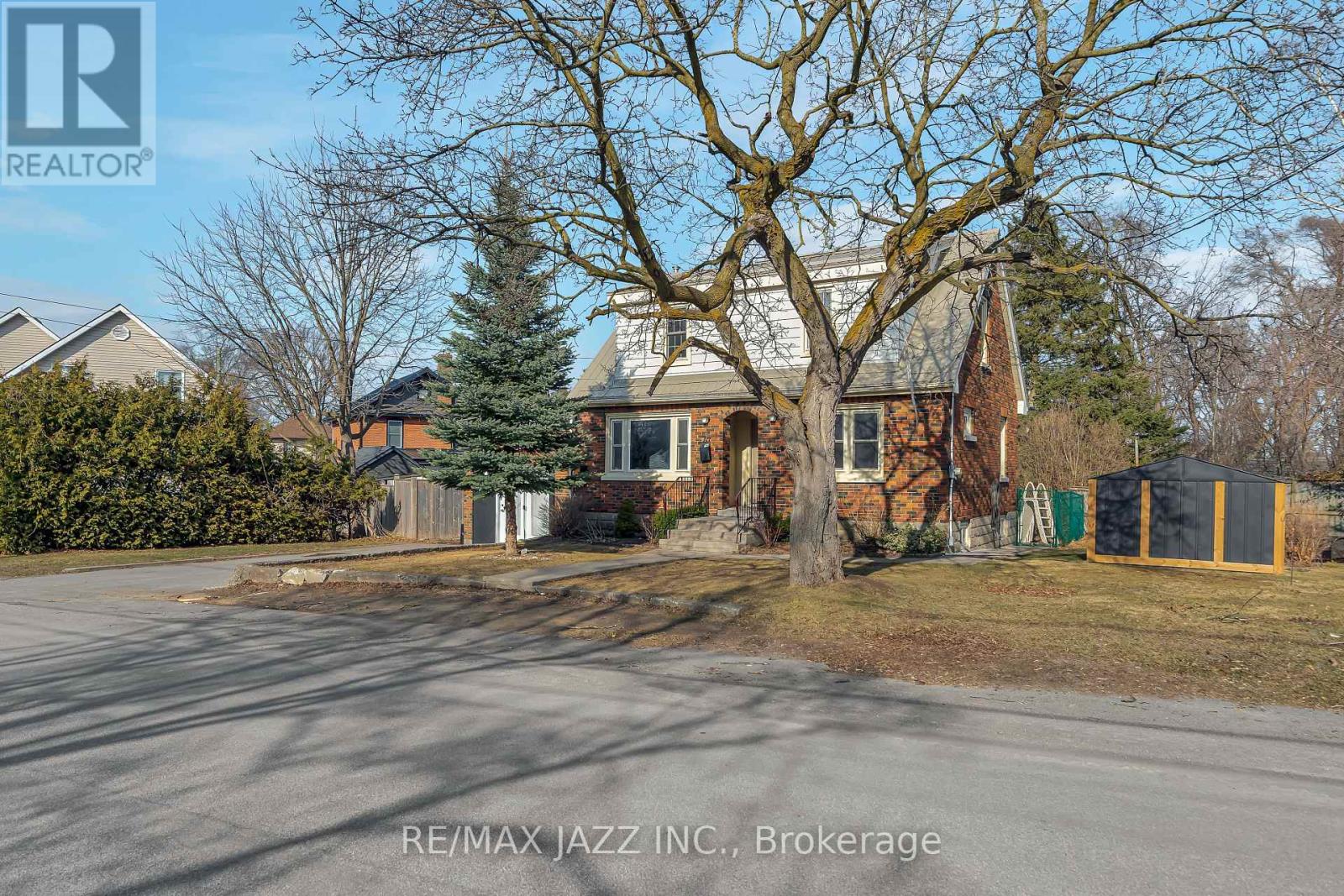 Property at 47 PONTON STREET image 2