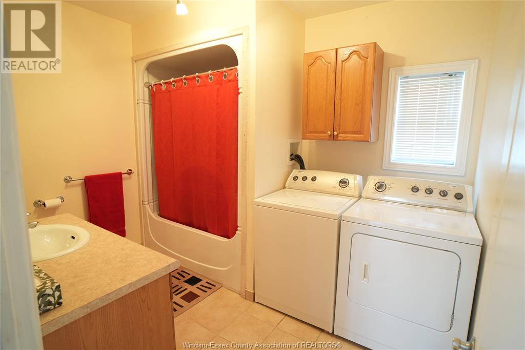 907 Gladstone Unit# Upper, Windsor, Ontario  N9Z 2R5 - Photo 9 - 25013809
