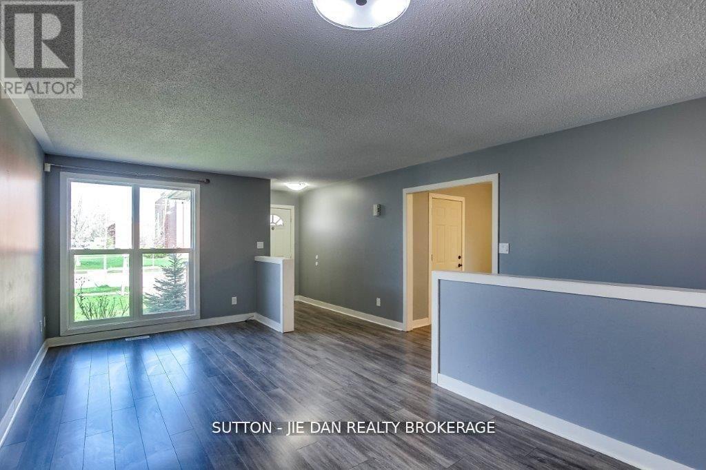 Photo 6 of 25 for 811 South Wenige Drive