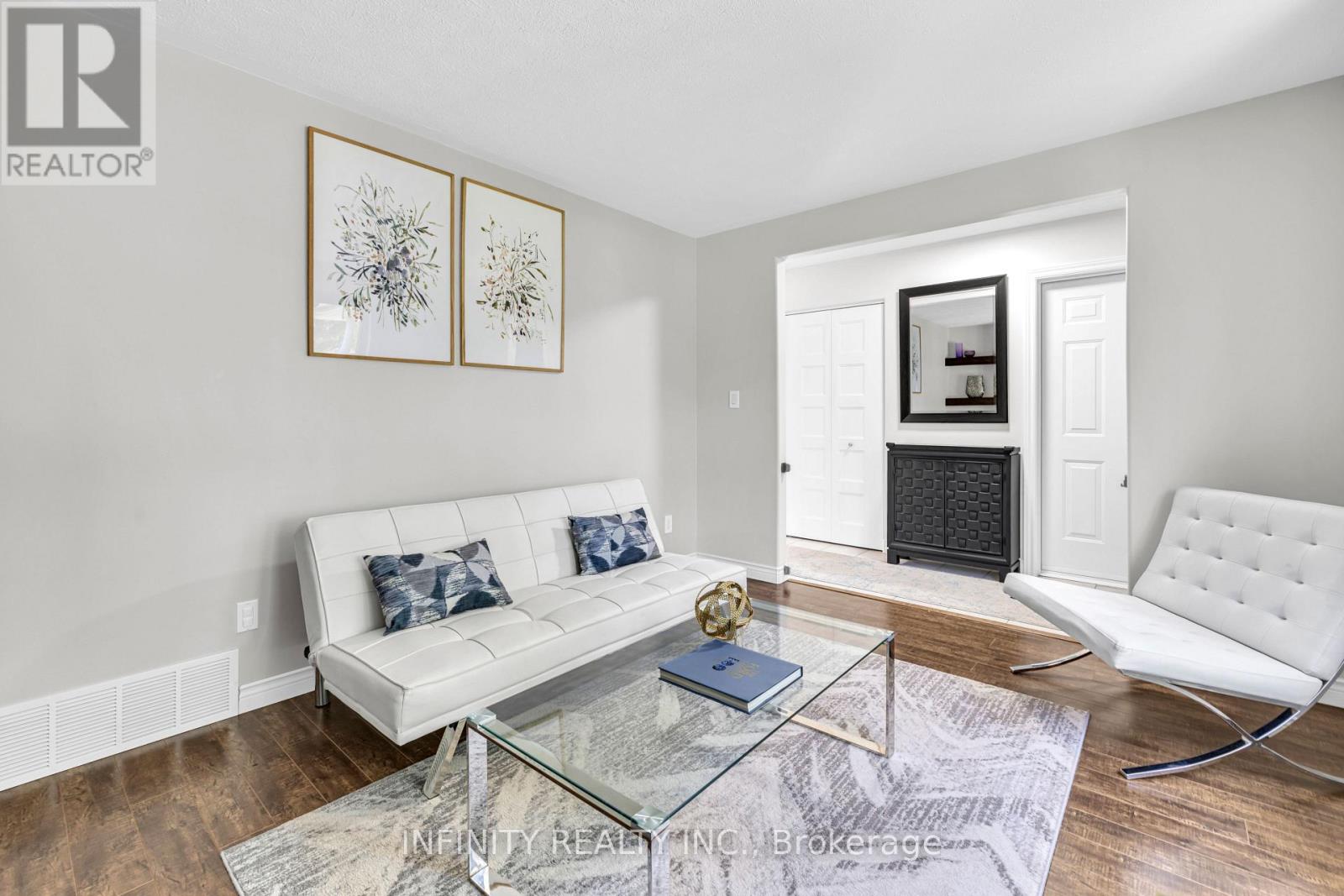 1803 Vicky Circle, Windsor, Ontario N8W 5P7 - Photo 8 - X12194368