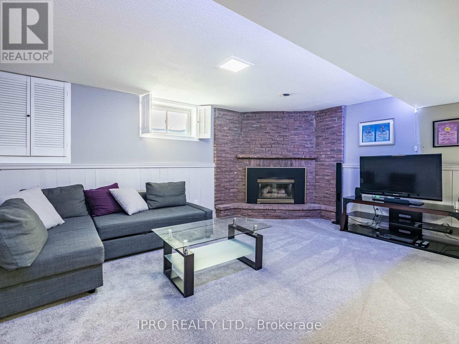2152 Falmouth Terrace, Burlington, Ontario  L7P 1X9 - Photo 27 - W12183636