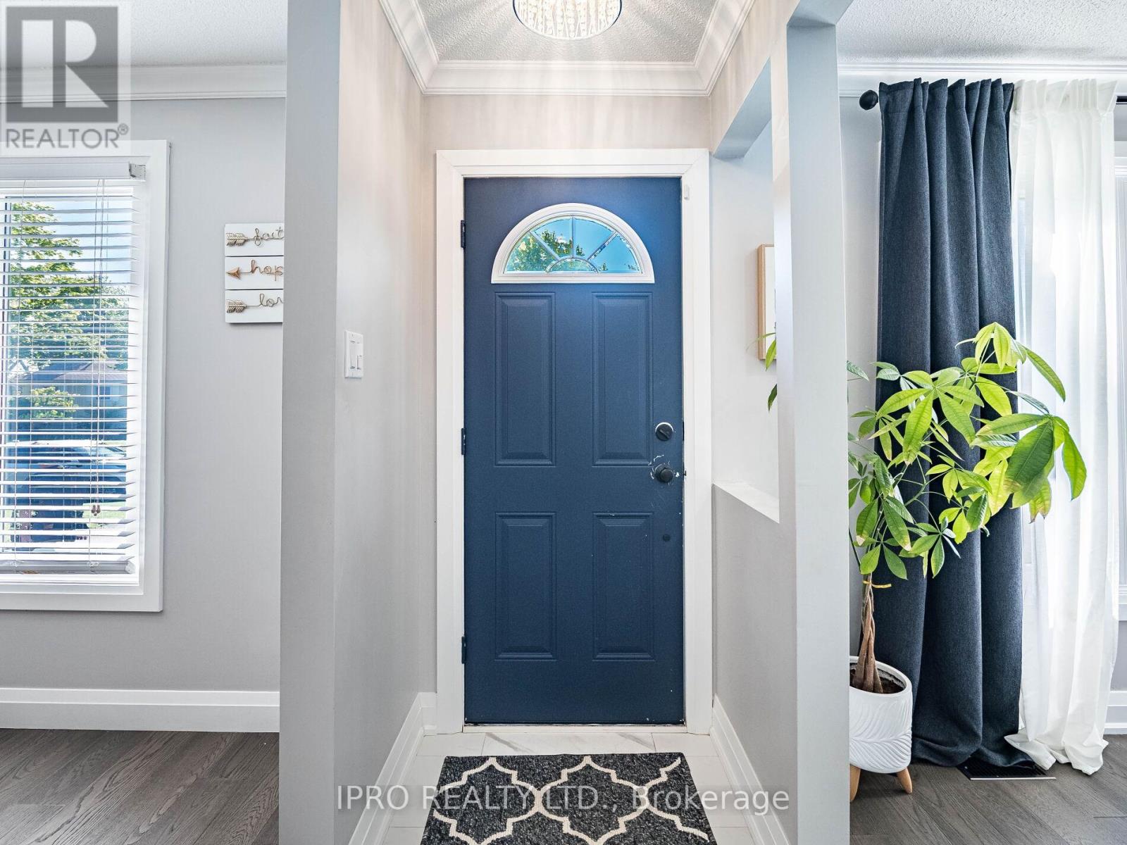 2152 Falmouth Terrace, Burlington, Ontario  L7P 1X9 - Photo 5 - W12183636