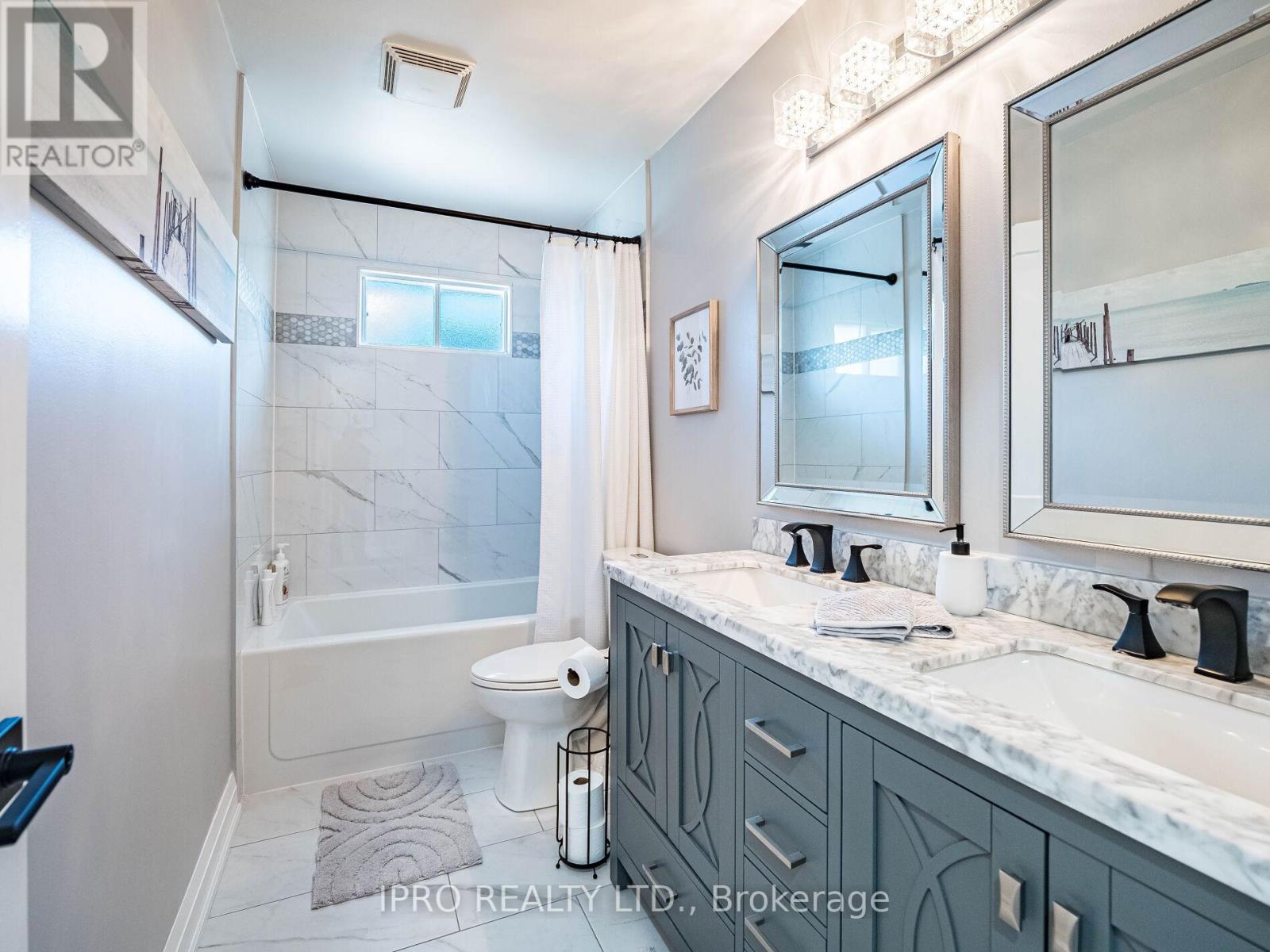 2152 Falmouth Terrace, Burlington, Ontario  L7P 1X9 - Photo 19 - W12183636