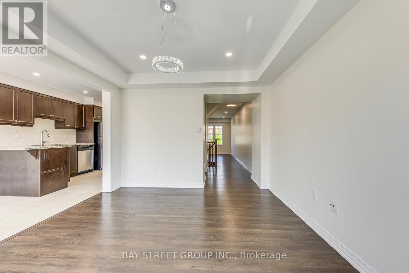 3060 Harebell Gate, Oakville, Ontario  L6M 0Y9 - Photo 17 - W12194332