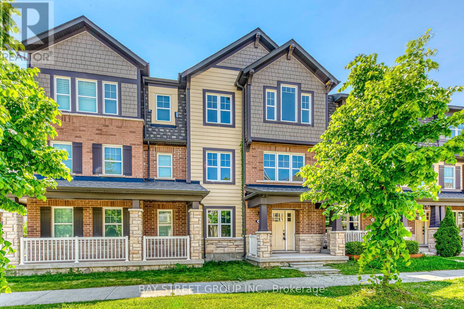 3060 Harebell Gate, Oakville, Ontario  L6M 0Y9 - Photo 2 - W12194332