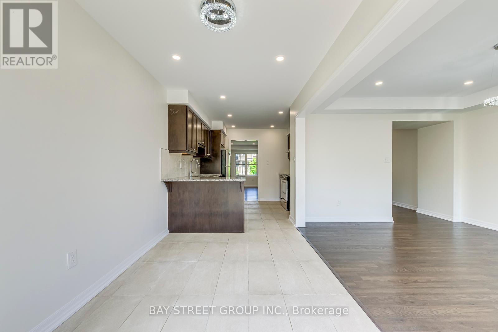 3060 Harebell Gate, Oakville, Ontario  L6M 0Y9 - Photo 21 - W12194332