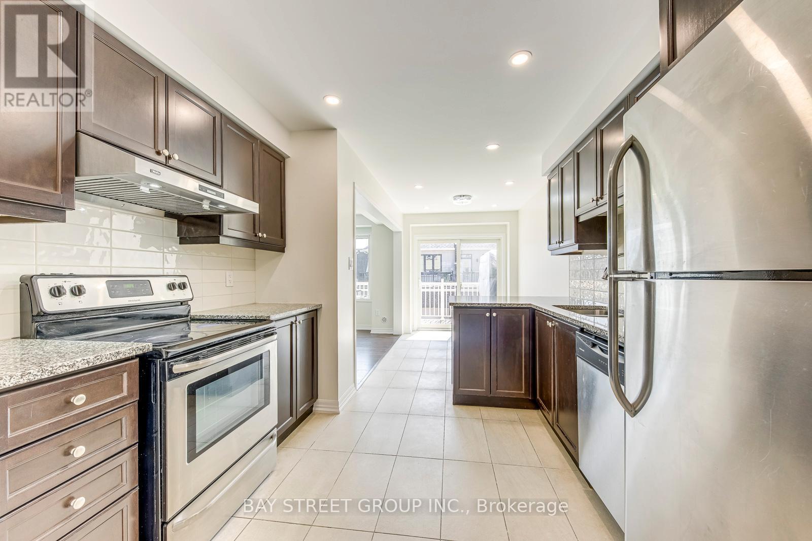 3060 Harebell Gate, Oakville, Ontario  L6M 0Y9 - Photo 24 - W12194332