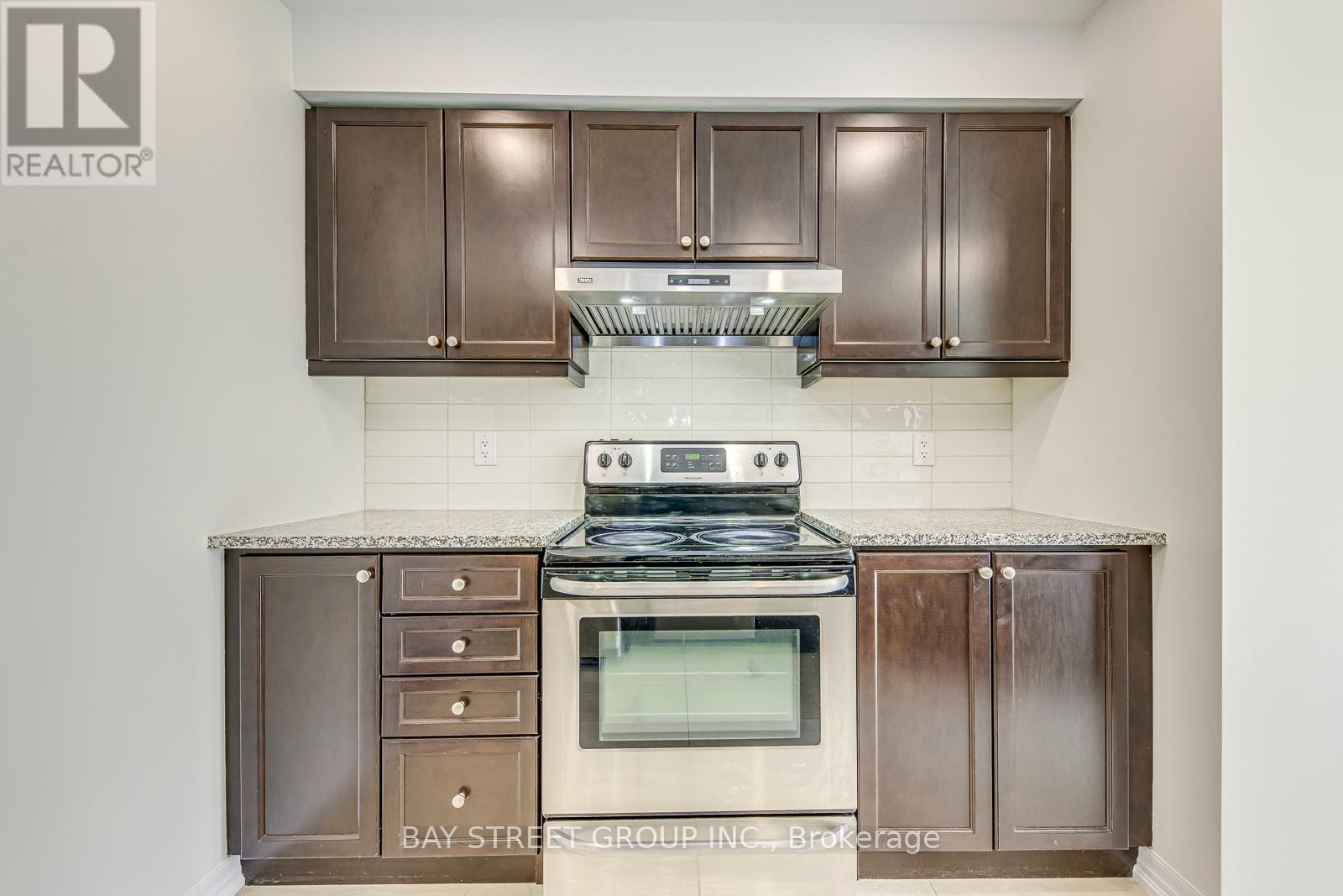 3060 Harebell Gate, Oakville, Ontario  L6M 0Y9 - Photo 25 - W12194332
