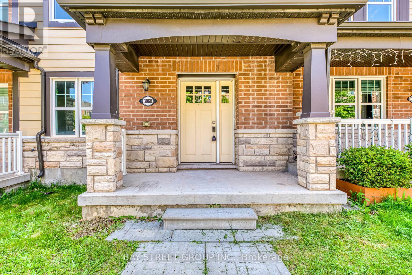 3060 Harebell Gate, Oakville, Ontario  L6M 0Y9 - Photo 3 - W12194332