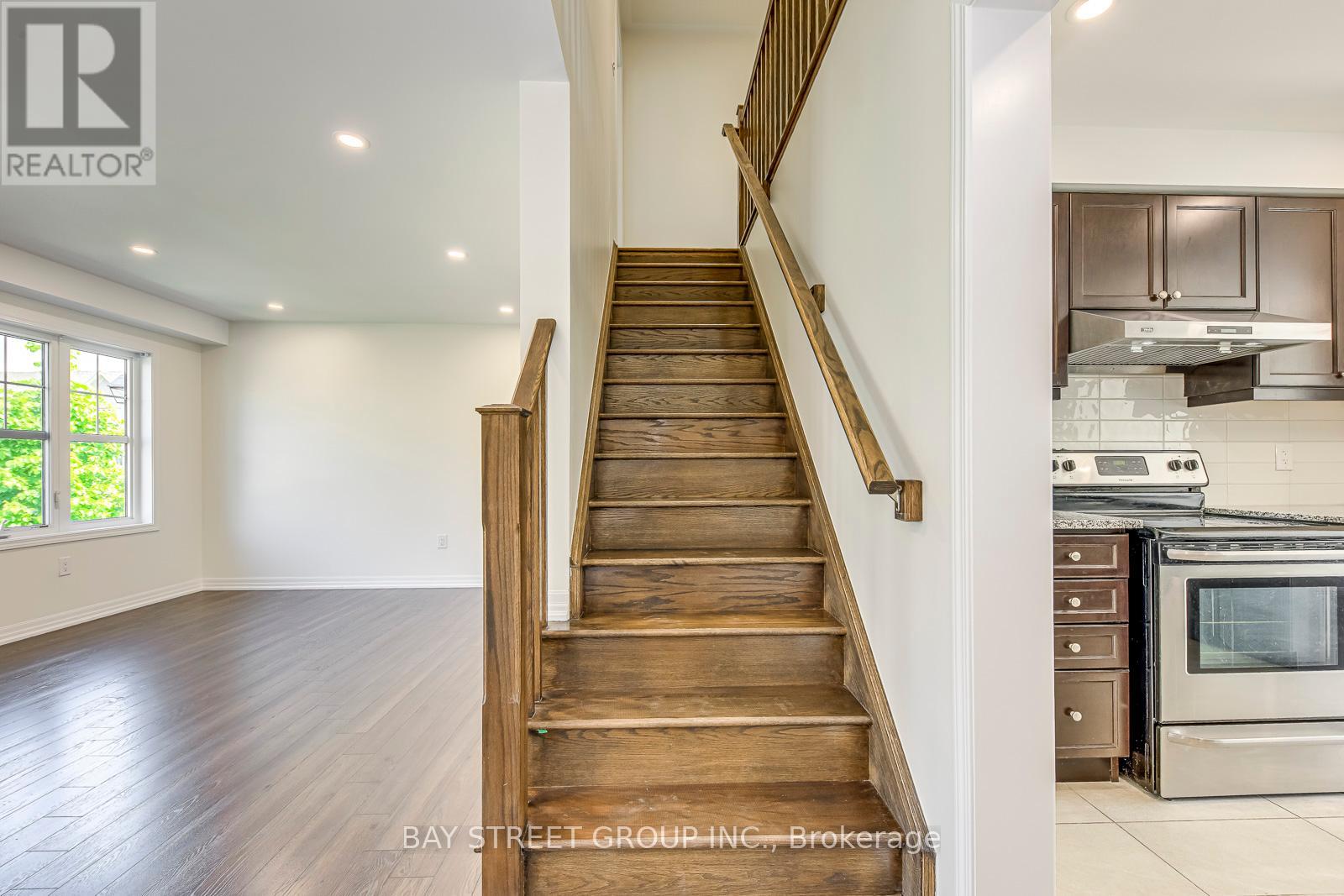 3060 Harebell Gate, Oakville, Ontario  L6M 0Y9 - Photo 33 - W12194332
