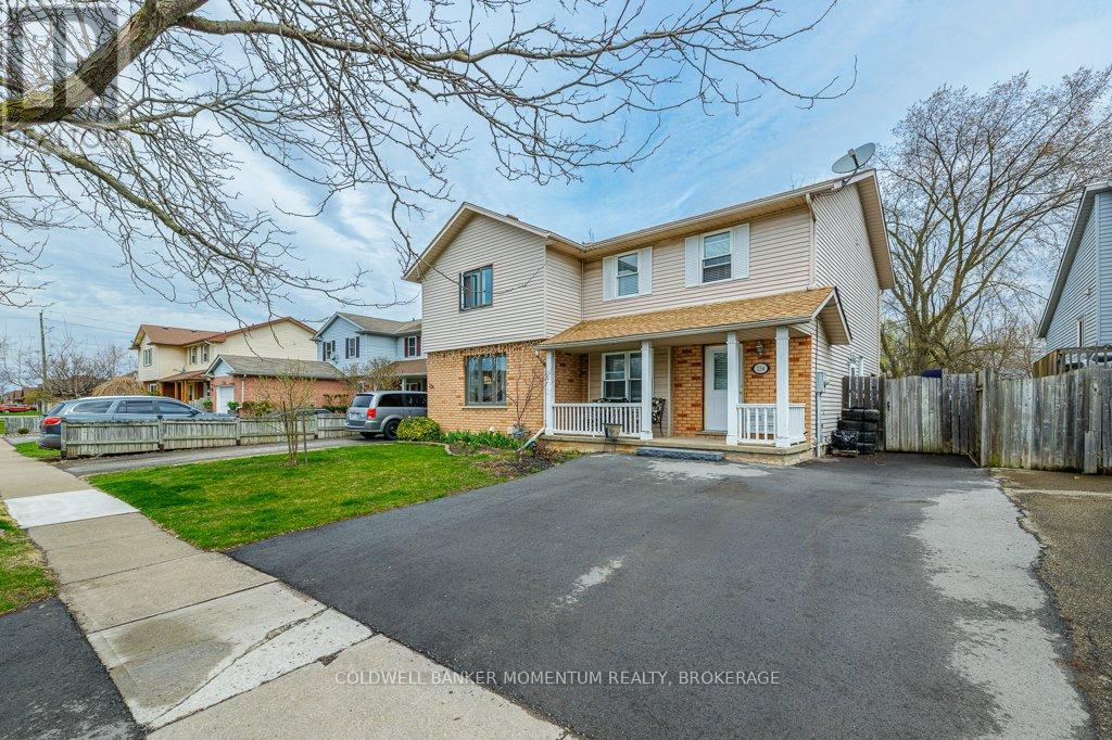 224 Windsor Street, Welland, Ontario  L3C 7A3 - Photo 4 - X12194391