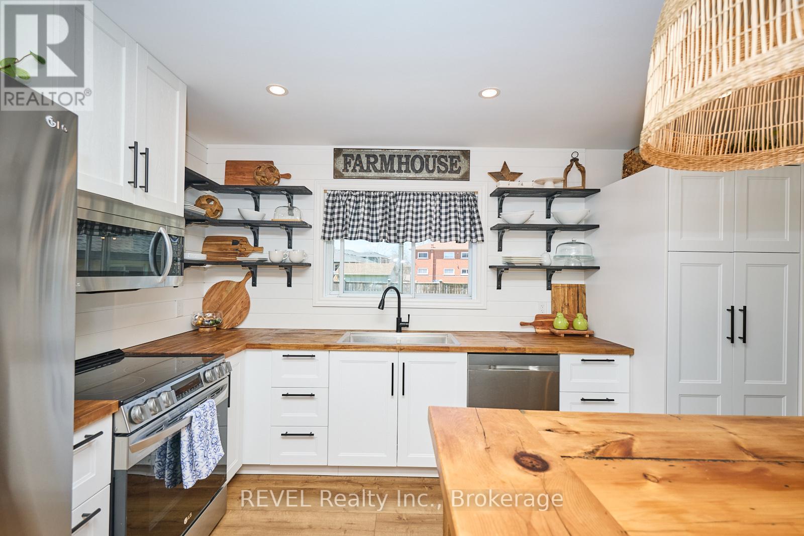 14 Wakil Drive, St. Catharines, Ontario  L2T 3H8 - Photo 8 - X12194425