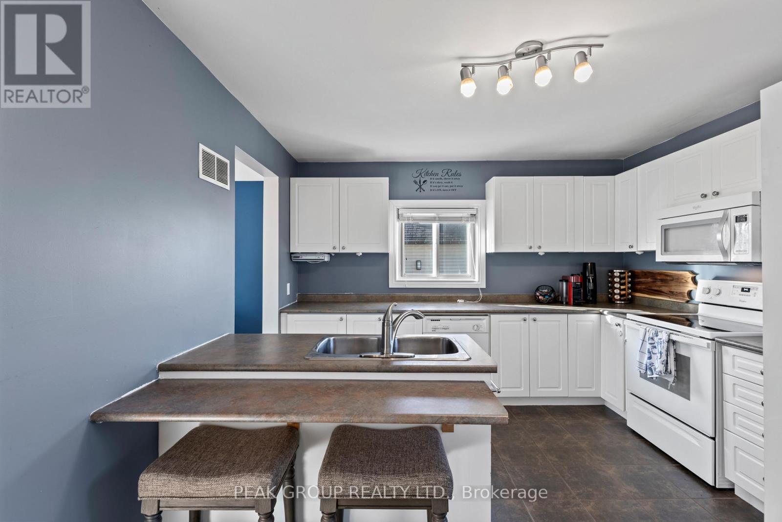 329 Scholfield Avenue S, Welland, Ontario  L3B 1P1 - Photo 10 - X12194447