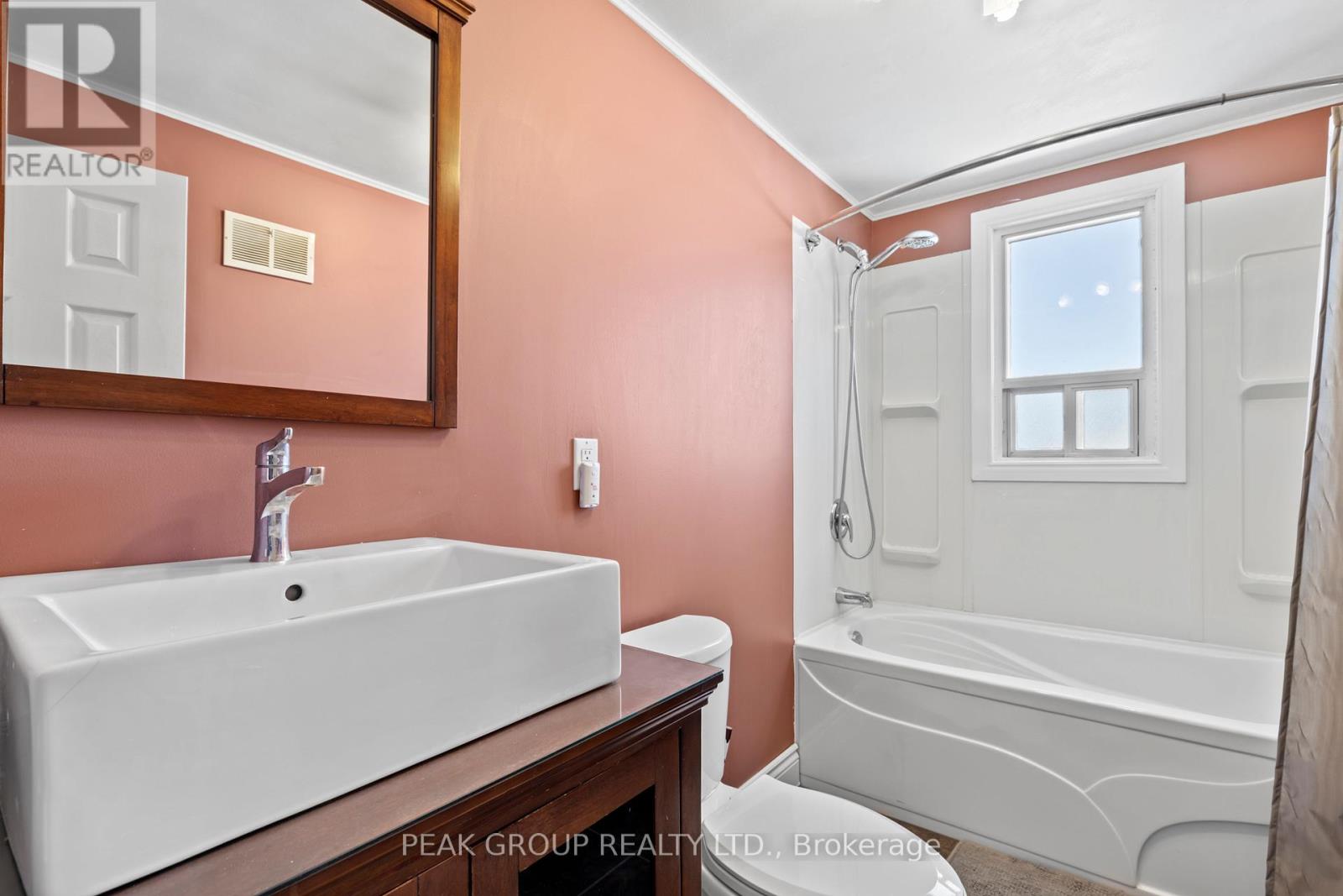 329 Scholfield Avenue S, Welland, Ontario  L3B 1P1 - Photo 25 - X12194447