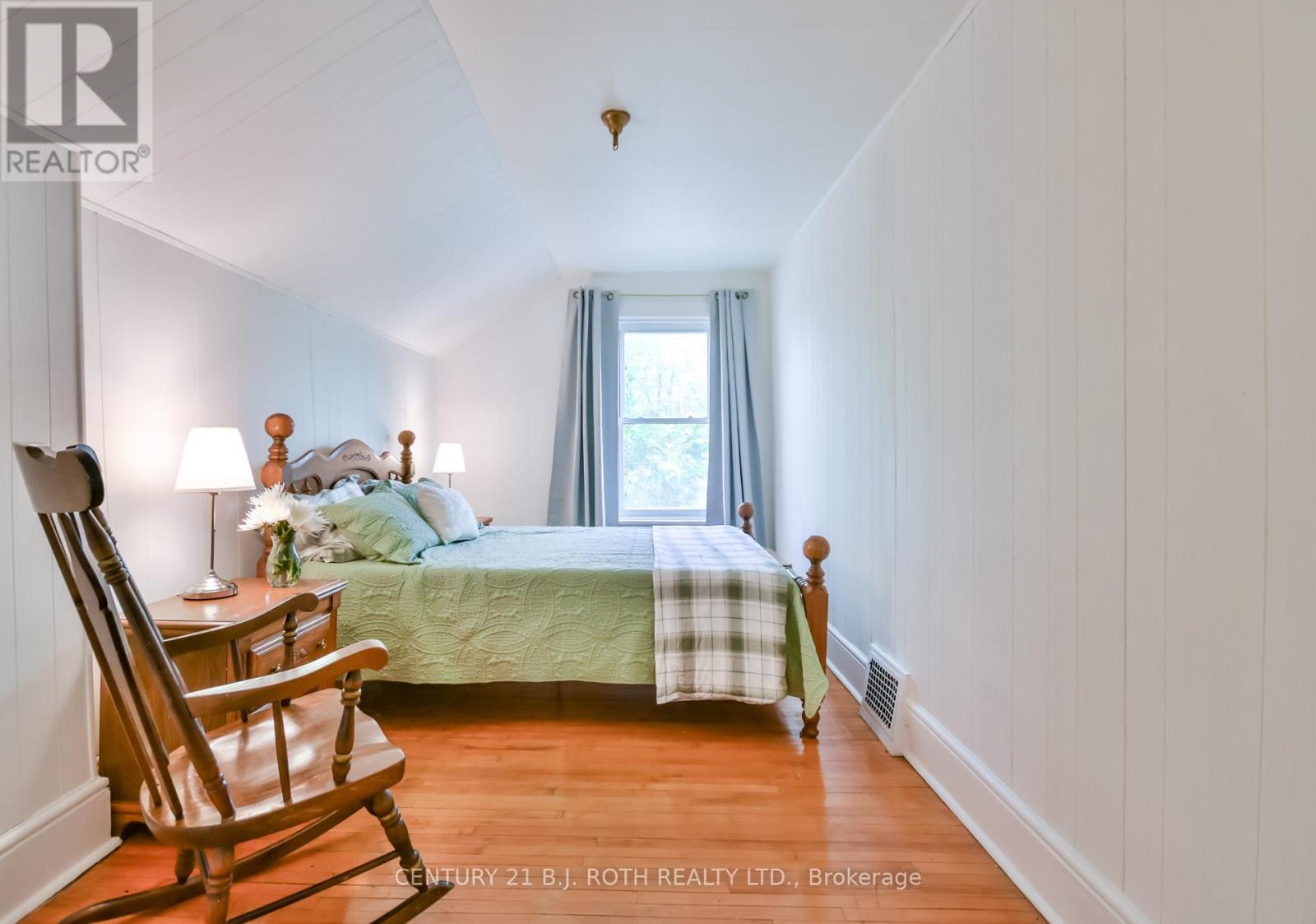 791 Bay Street, Gravenhurst, Ontario  P1P 1G7 - Photo 16 - X12194338