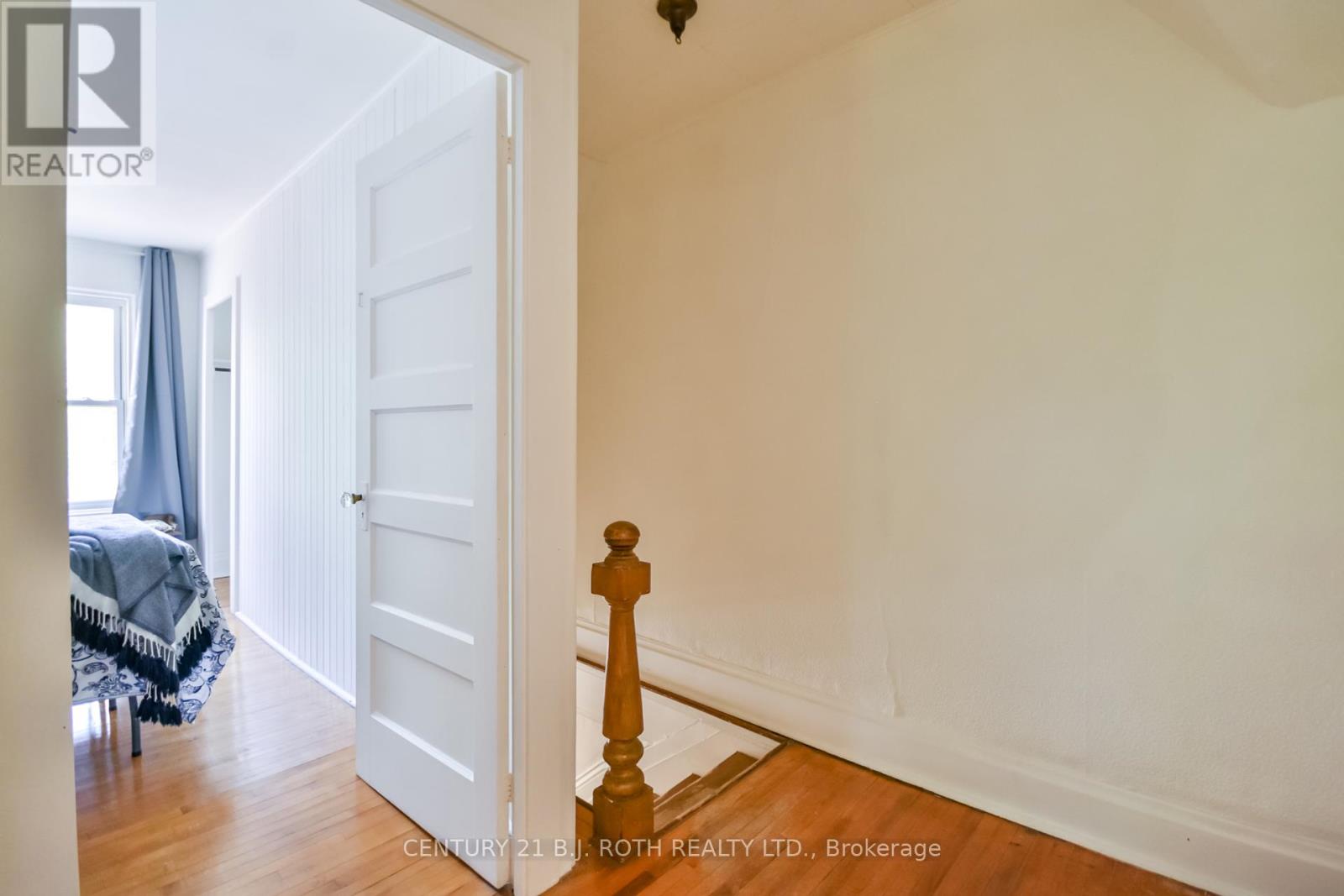 791 Bay Street, Gravenhurst, Ontario  P1P 1G7 - Photo 24 - X12194338