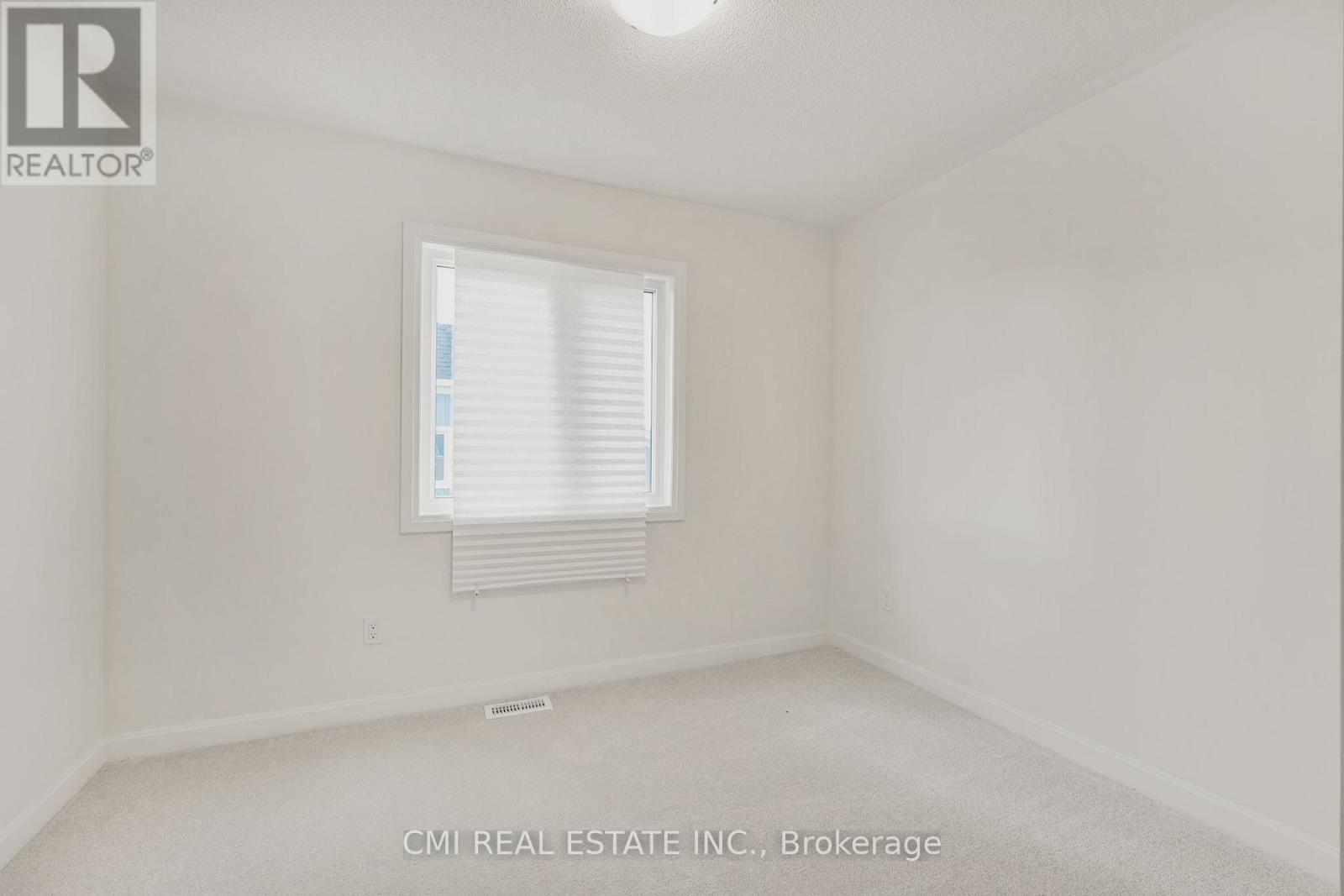 12 Oakmont Drive, Loyalist, Ontario  K0H 1G0 - Photo 31 - X12194351