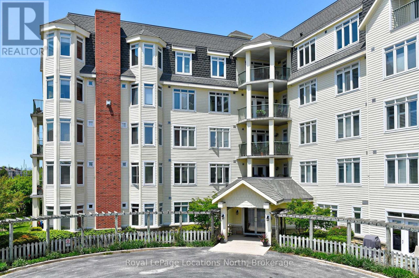 104 - 10 BAY STREET E, Blue Mountains, Ontario
