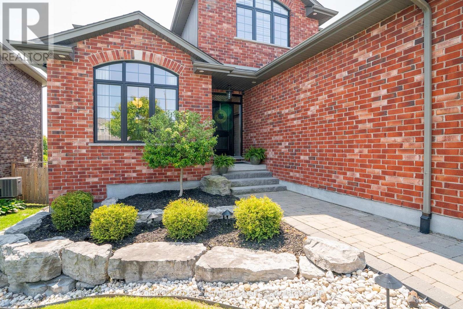 Property at 61 LAW DRIVE image 4