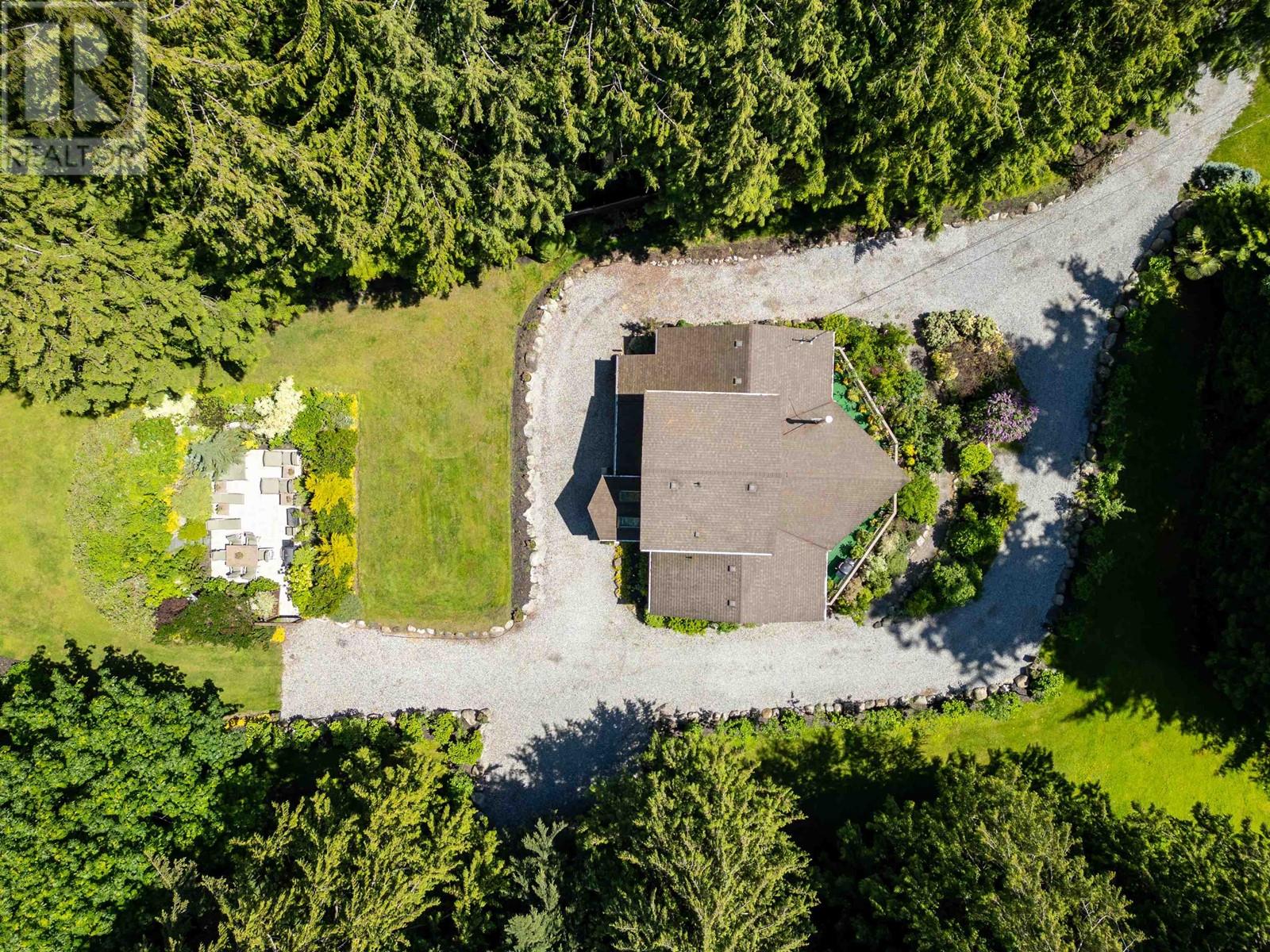 2596 Miles Road, Roberts Creek, British Columbia  V0N 2W4 - Photo 34 - R3010437