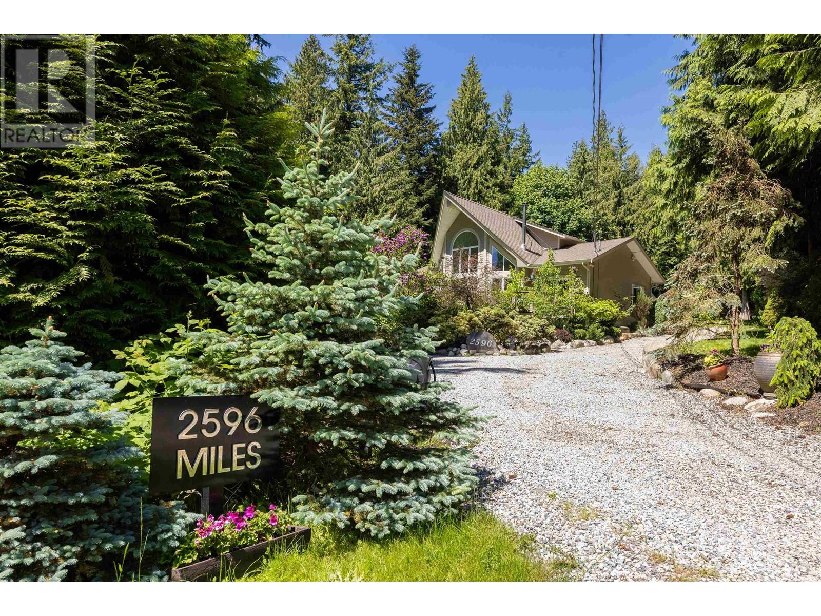 2596 MILES ROAD, Roberts Creek, British Columbia