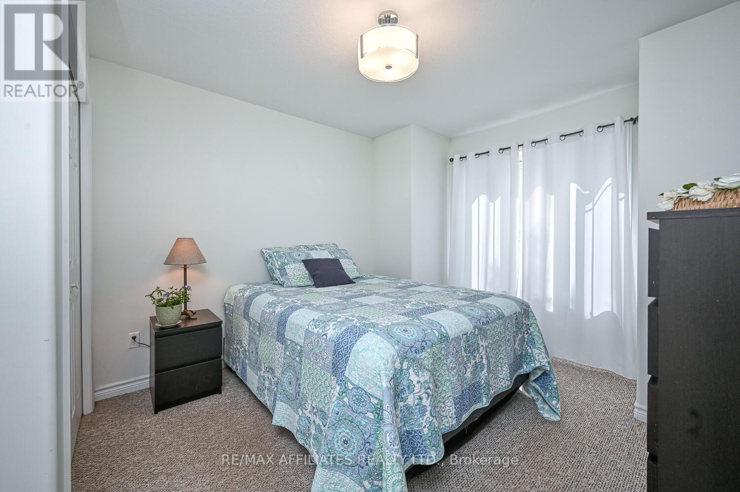 28 Lee Avenue, Smiths Falls, Ontario  K7A 0A2 - Photo 21 - X12194358