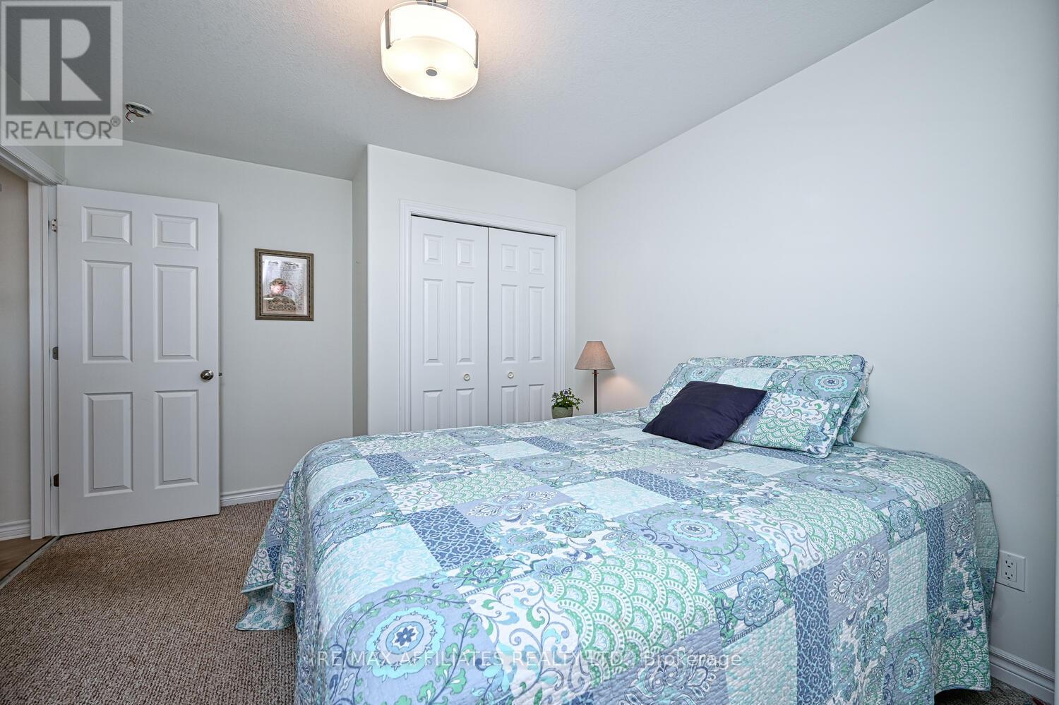 28 Lee Avenue, Smiths Falls, Ontario  K7A 0A2 - Photo 22 - X12194358